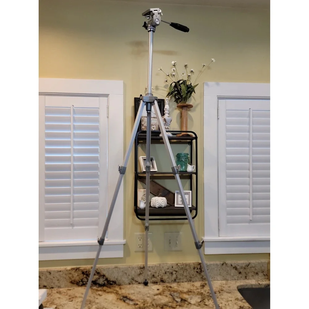 Velbon VE-3 Camera Tripod Vintage Aluminum Adjustable. 60